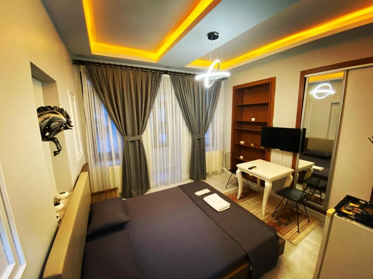 Bed & Breakfast Moon Suit Taksim Istanbul Turkey
